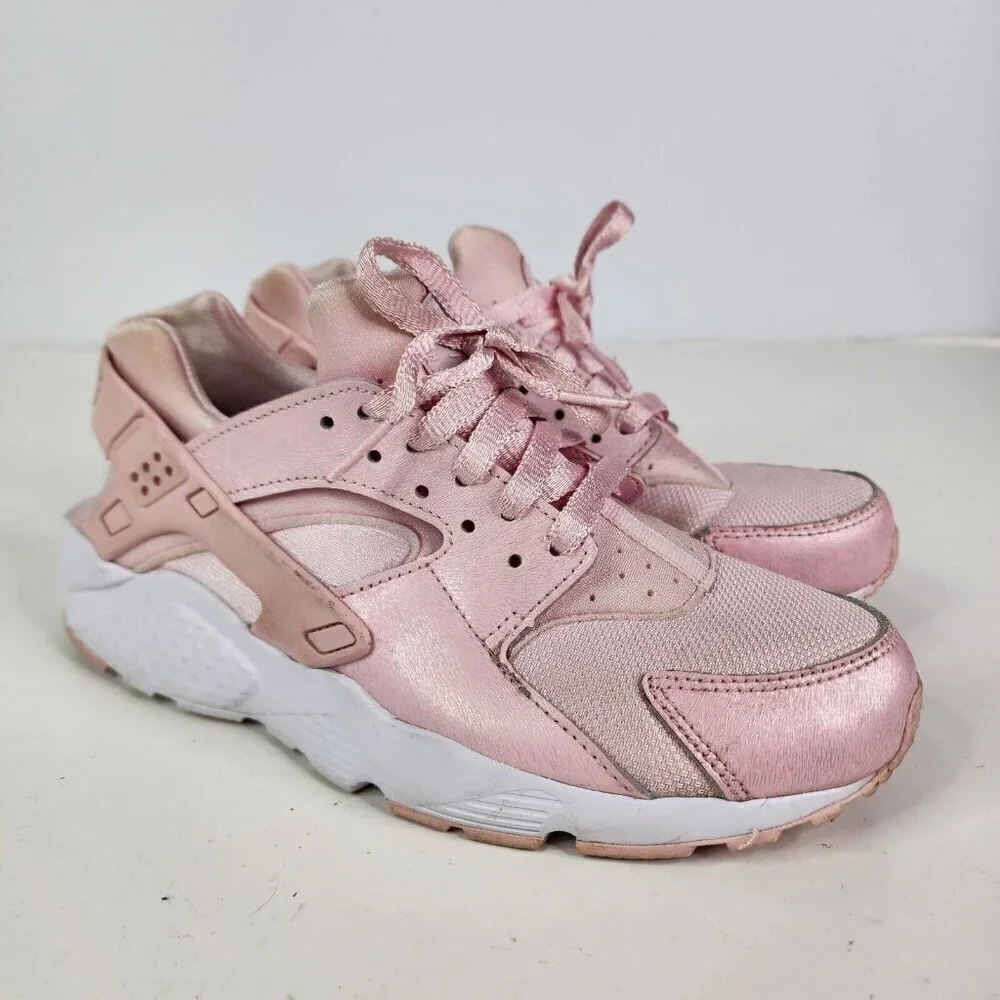 Nike Huarache Run‎ SE Youth Size 7Y Prism Pink Athletic Shoes 904538-600